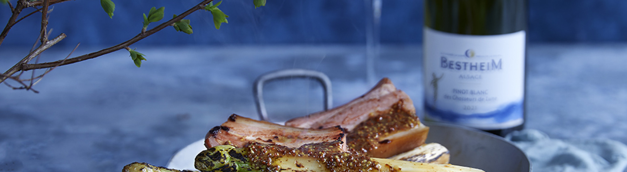 Pinot blanc x asperges roties, lard grillé
	                        